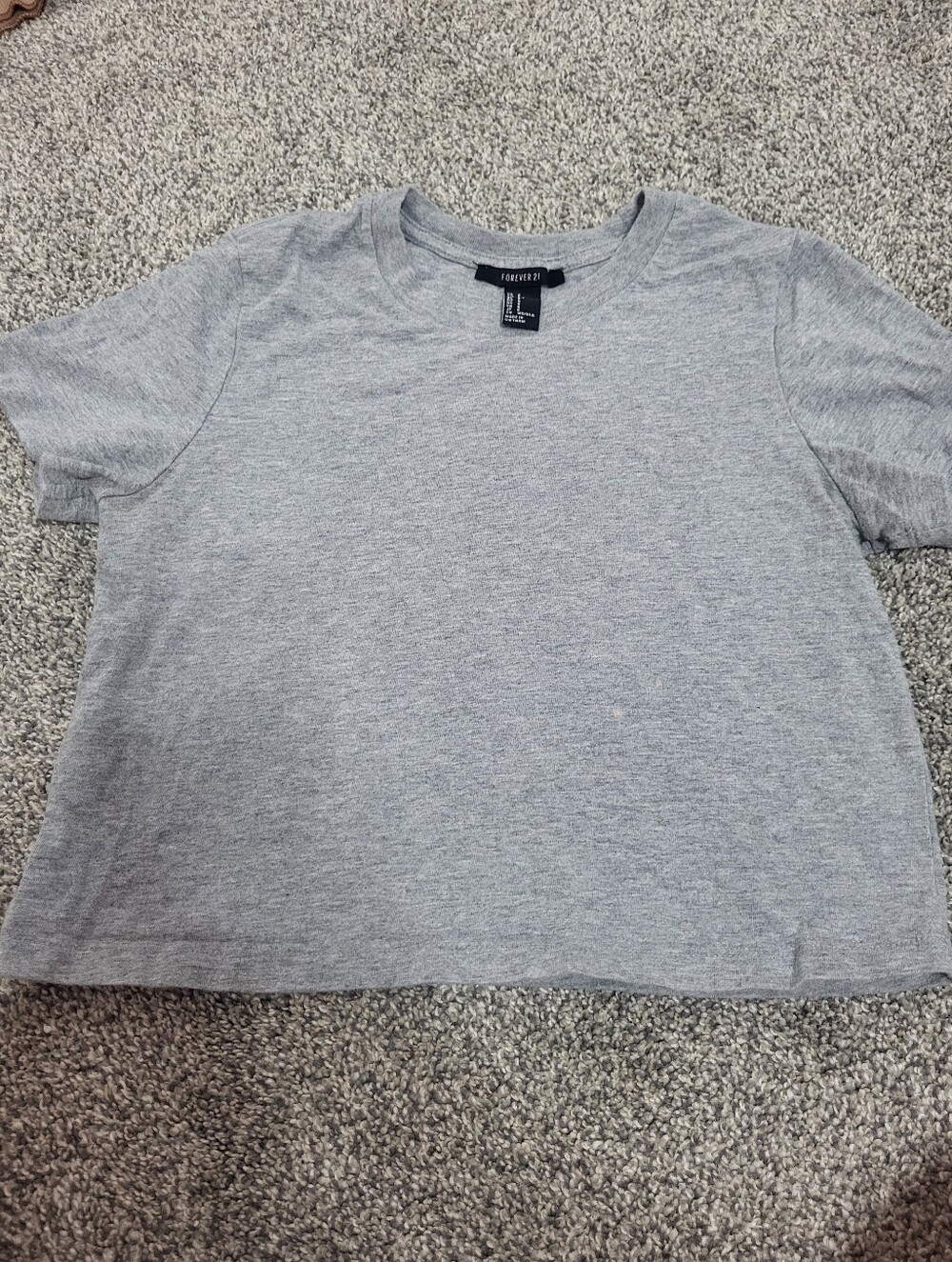 Forever 21 Light Gray Cropped Crew Neck Tee